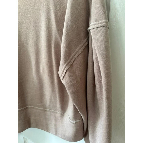 Ocean Drive Women’s size Small Light pink criss cross sweater - Picture 8 of 8